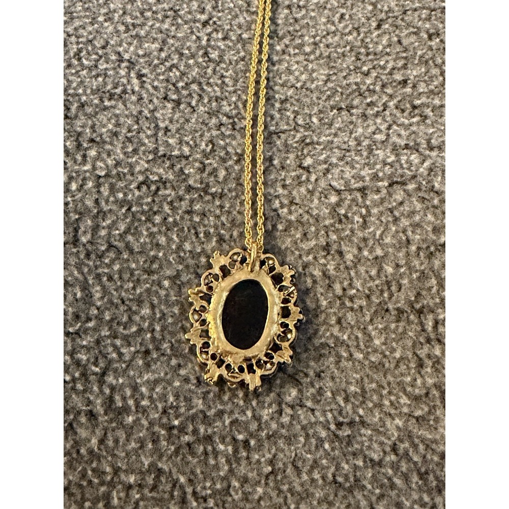 Floral Faux Cameo Vintage Classic Retro Gold Tone Pearl Pendant #362 - Picture 6 of 6